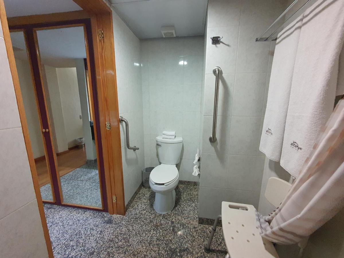 Hotel Alcampo Miranda Eksteriør billede