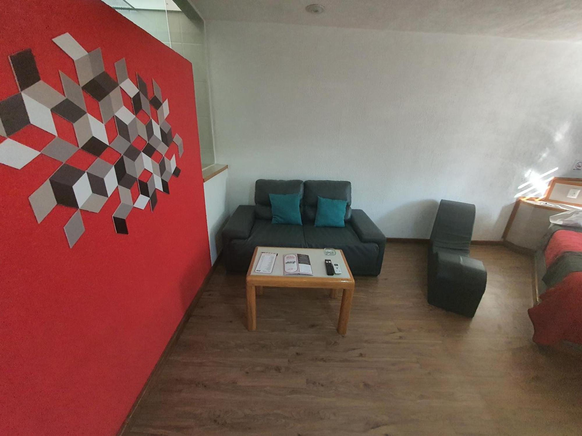 Hotel Alcampo Miranda Eksteriør billede